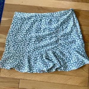 Abercrombie skirt with built in shorts